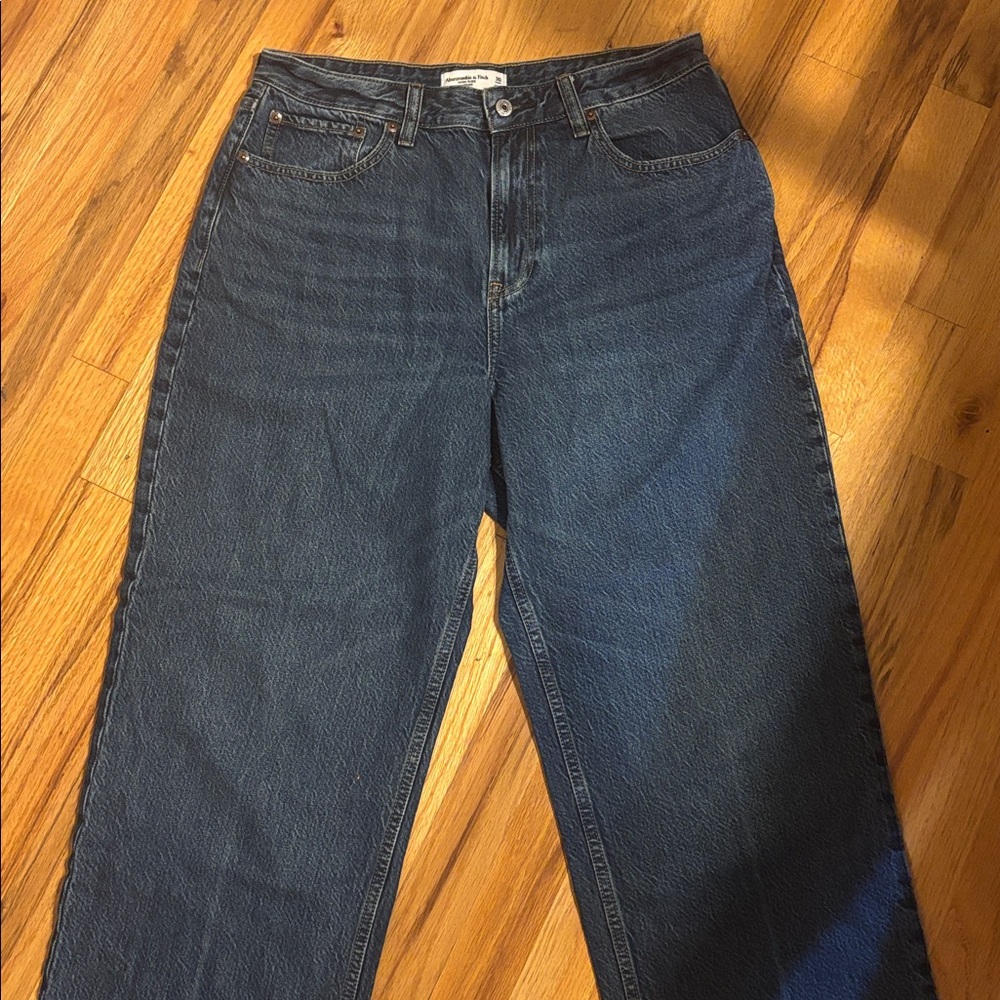 Curve Love High Rise Loose Jean - Picture 6 of 9